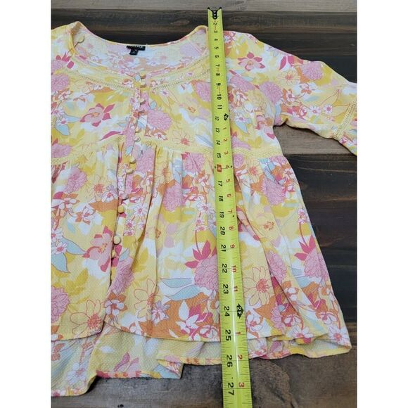 Torrid Rayon Embroidered Bell Sleeve Top Hi-lo Yellow Floral Scoop Neck Size 2X - Picture 10 of 12
